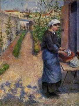  Shin Art Painting - young woman washing plates 1882 Camille Pissarro